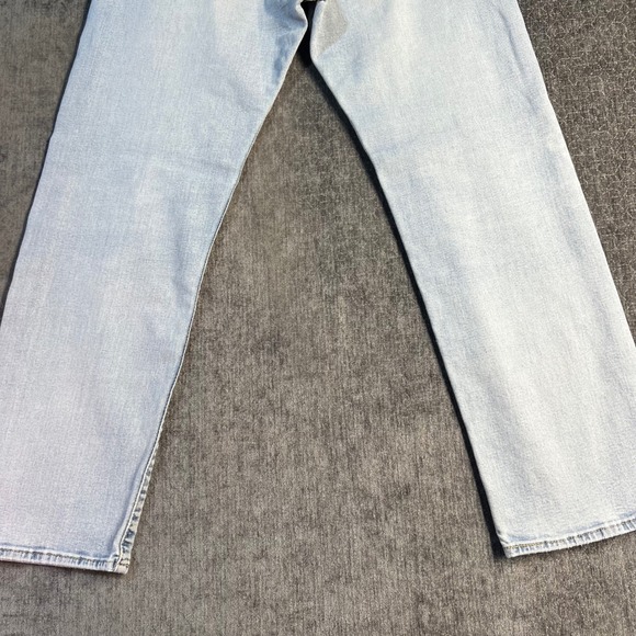 Levi's 501 Original Button Fly Jeans Men's Light Wash Distressed Size 34x - Picture 4 of 10